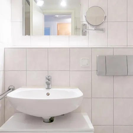 517, Seepark Apartment